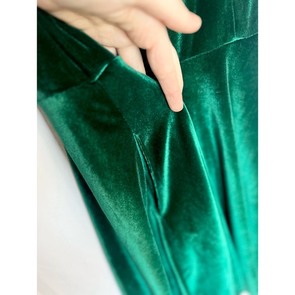 EUC Fervour Dark Green Velvet Skater Dress | Emerald ModCloth Zesty Festivities - Picture 4 of 7